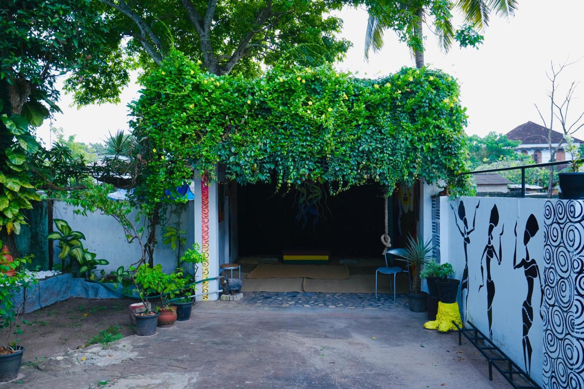Daffodils Inn Alappuzha Exterior foto